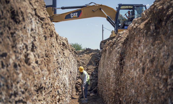 Maskiden Yüzakı Bulvarına 3 Milyon 300 Bin Tllik Altyapı Yatırımı