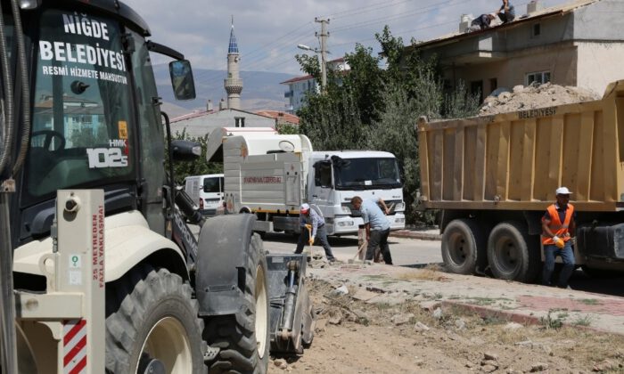 Niğde Belediyesi Ekipleri İlhanlıda Seferber Oldu