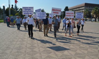 Aliağada Kamu Görevlileri Ve Vatandaşlar Sağlık İçin Yürüdü