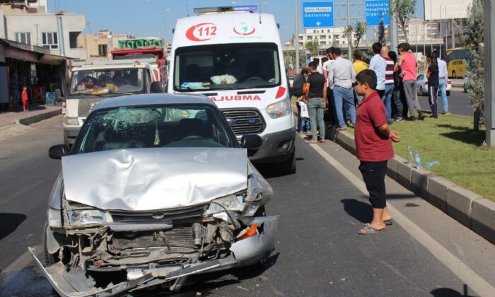 Şanlıurfada Trafik Kazası: 4 Yaralı