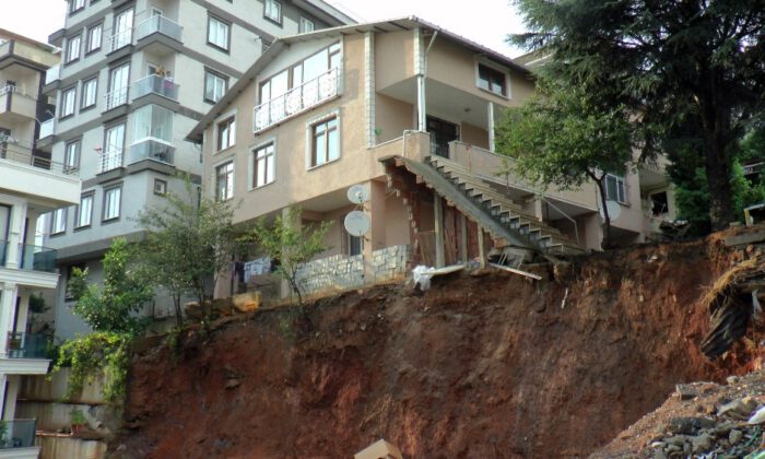 Sancaktepede Toprak Kayması