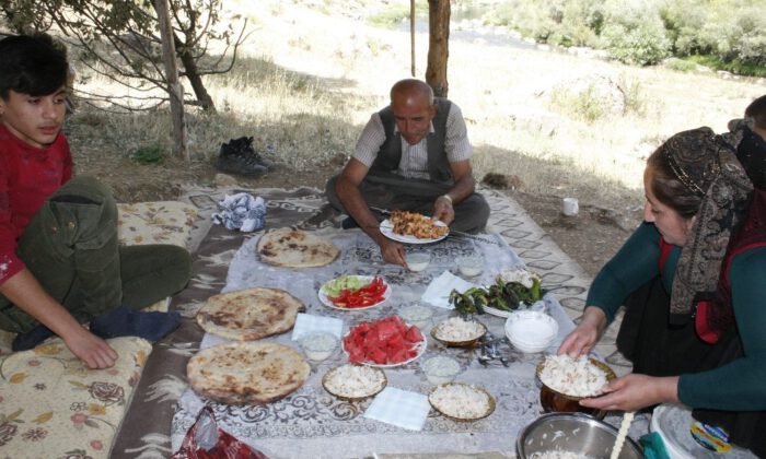 Bin Yıllık Çoban Geleneği Yaşatılıyor