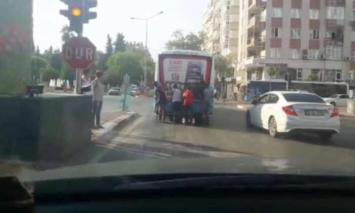 Pes Dedirten Yolculuk