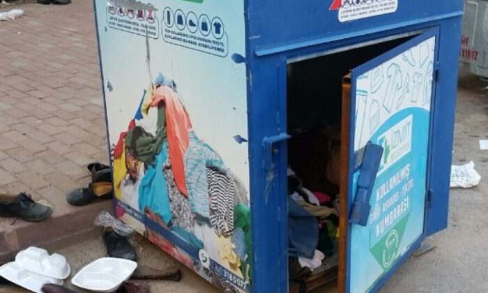 İzmitte Tekstil Kumbaralarına Verilen Zarara Tepki