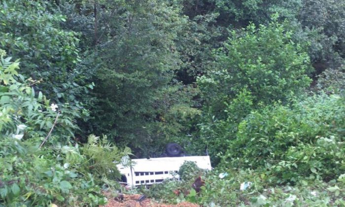 Giresunda Mevsimlik Fındık İşçilerini Taşıyan Minibüs Kaza Yaptı: 3 Ölü, 12 Yaralı