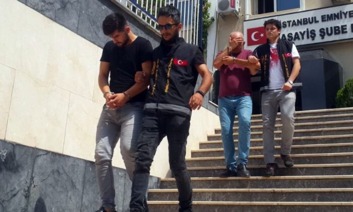 Yakalanan Oto Hırsızları Adliyeye Sevk Edildi