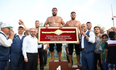 Kartepede Başpehlivan Recep Kara Oldu