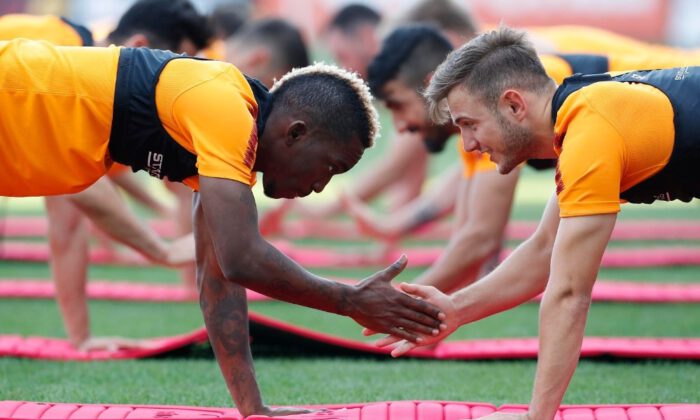Galatasaray, Aytemiz Alanyaspor Maçı Hazırlıklarını Çift Antrenmanla Sürdürdü