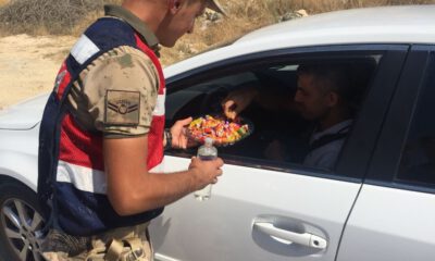 Gölbaşı İlçesinde Jandarmadan Sürücülere Bayram Şekeri