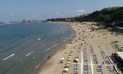 Boğulmalara Rağmen Şilede Denize Giren Vatandaşlar Havadan Görüntülendi