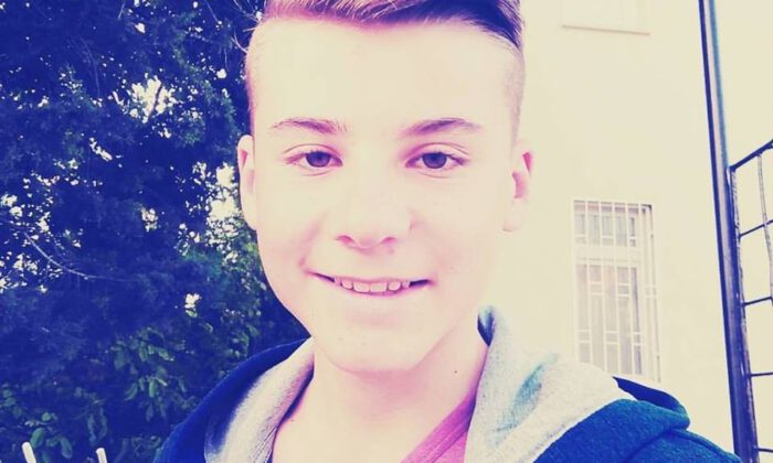 Burdurda Taşlara Çarpan Araç Takla Attı: 2 Ölü