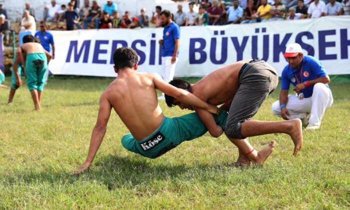 Çamlıyayla Karakucak Güreşleri İle Şenlendi