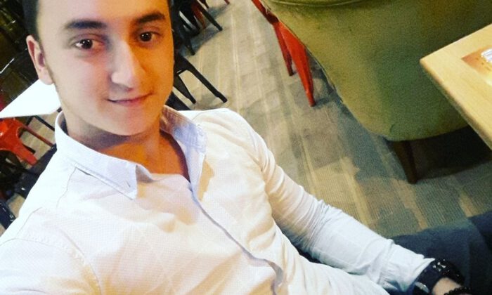 19 Yaşındaki Genç Evde Ölü Bulundu