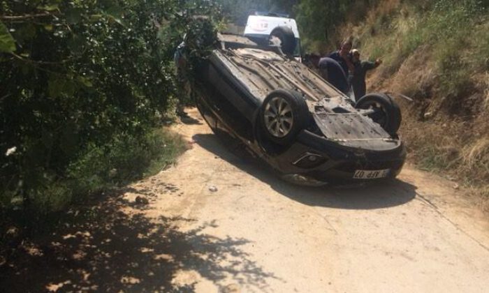 Şarampolden Yuvarlanan Otomobil Canlı Yayın Yapan Gençlerin Üzerine Düşüyordu