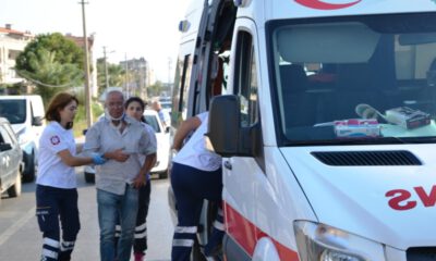 Ayvalıkta Motosiklet İle Otomobil Çarpıştı: 1 Yaralı