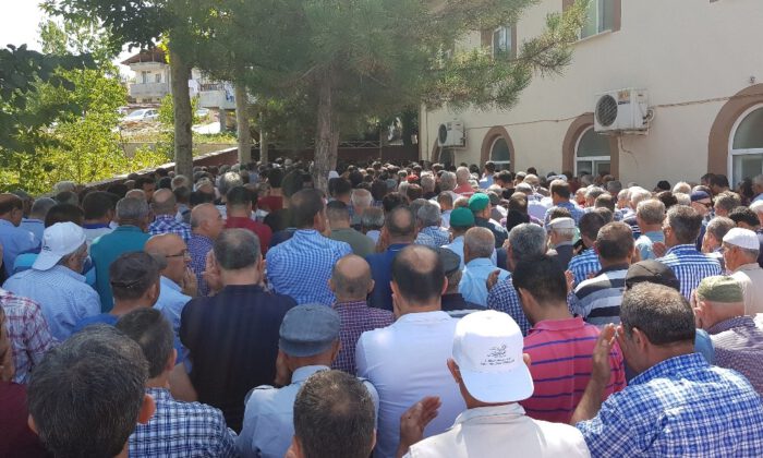 Samsunda Denizde Boğulan Genç Toprağa Verildi