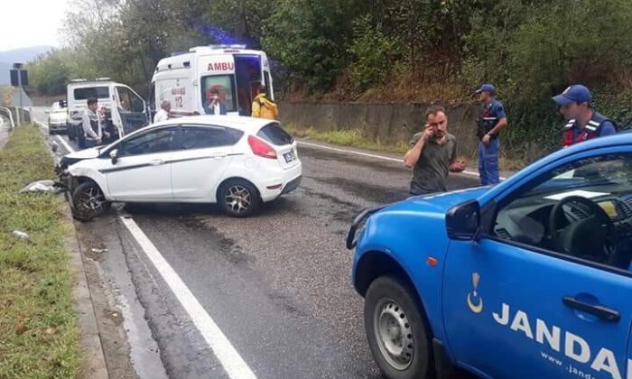 Çaycumada Trafik Kazası: 2 Yaralı