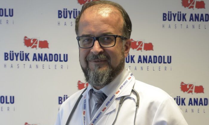 Prof. Dr. Yol: “Onkolojik Cerrahi Tecrübe Gerektirir”