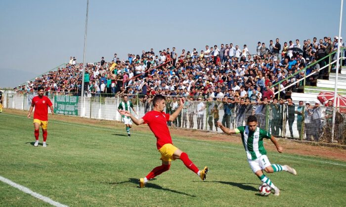 Salihli Belediyespor 3 Puanı 3 Golle Aldı