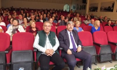 Burhaniyede İzmirli Amatörlerin Müzikli Oyunu İlgi Gördü