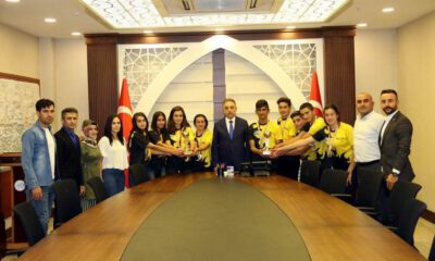 Raftingcilerden Vali Topraka Ziyaret