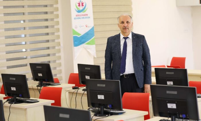 Gaün Bilgi İşlem Daire Başkanlığından Eğitime Destek Hizmeti