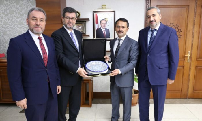 Diyanet İşleri Başkan Yardımcısı Muslu Nevşehir Valisi Aktaşı Ziyaret Etti