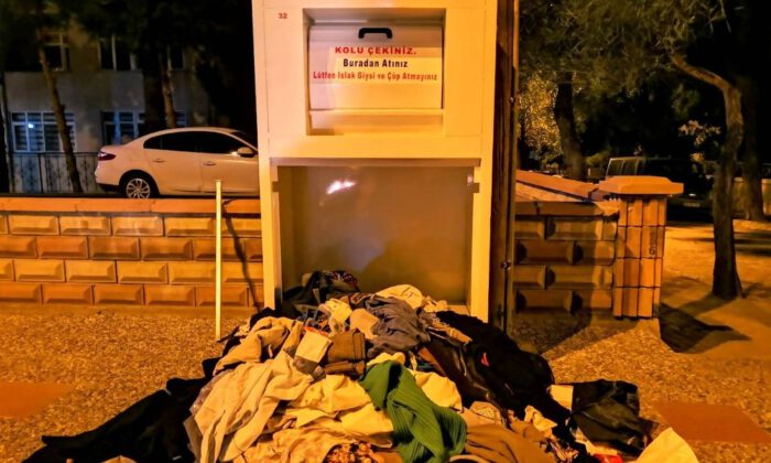 Sokak Magandaları Her Yere Zarar Vermeye Başladı
