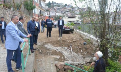 İzmit Belediyesinin Mahalle Gezileri Devam Ediyor