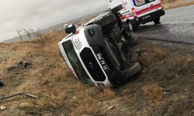 Hasta Taşıyan Ambulans Kaza Yaptı