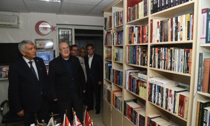 Atatürk Gençliğine Atatürk Kütüphanesi Oluşturuluyor