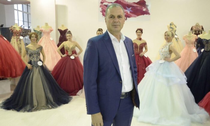 Kur Fırsatçıları Gelinlik-Abiye Sektöründe Fiyatları Düşürmüyor