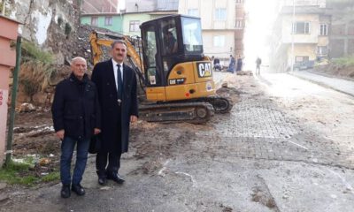 Gemlikte Yol  Genişletme Ve Kaldırım Çalışmaları