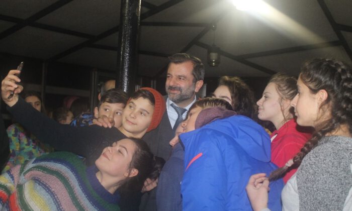 Makedon Öğrenciler Adrenalin Park’ta Kampa Girdi