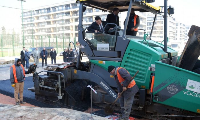 Osmangazi’den 1 Yılda 130 Bin Ton Asfalt