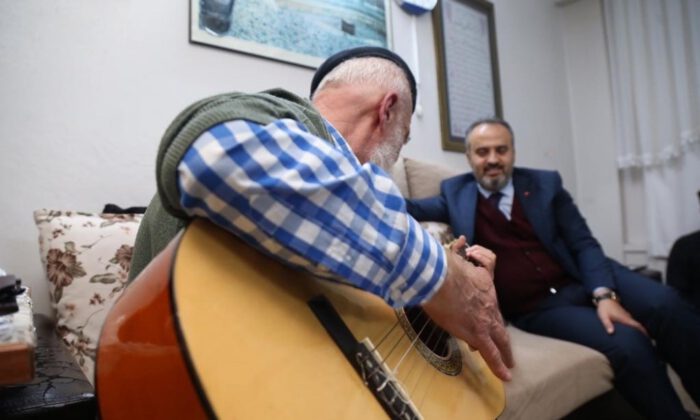 Seçimin En Renkli Görüntüsü