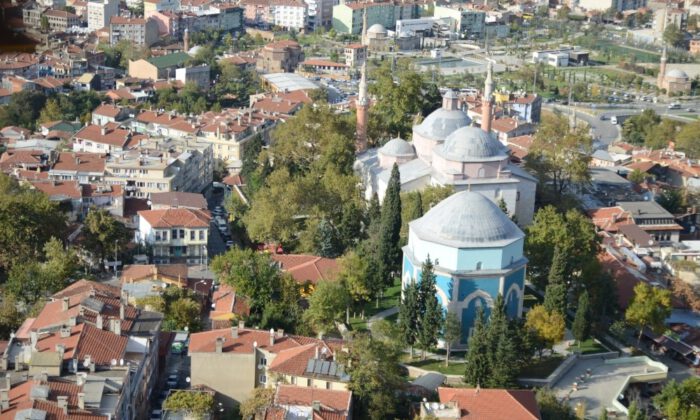 Bursa’dan Londra’ya Tarihi Ayıp İçin Çağrı: 588 Yıllık Çinilerimizi Geri Verin