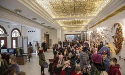 Başkan Aktaş Çocuklarla ‘Beş Haylazı İzledi