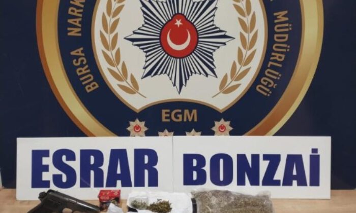 Bursa Narkotik Polisinden Uyuşturucu Tacirlerine Baskın