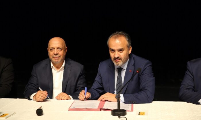 Bursa Büyükşehirde Toplu Sözleşme Sevinci