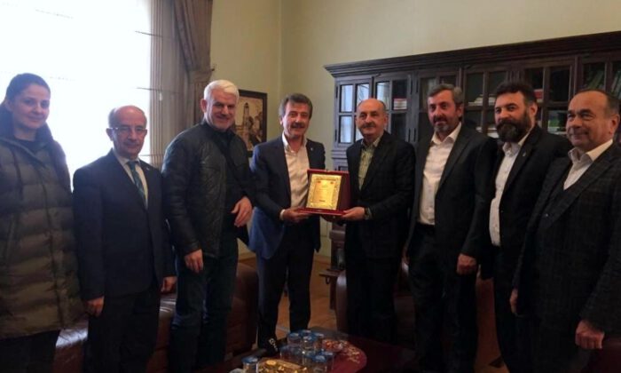 Müezzinoğlu’ndan Başkan Çelike Ziyaret