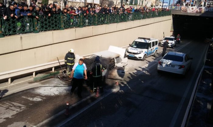 Bursa’da Seyir Halindeki Araç Yandı