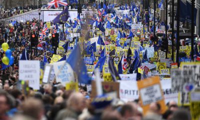 Brexit muhalifleri sokağa döküldü