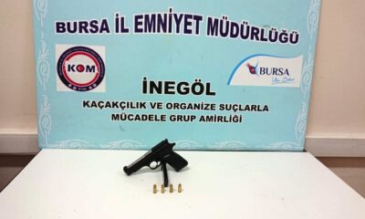 İnegöl’de Ruhsatsız Silah Ve Uyuşturucu Ele Geçirildi