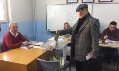 Bursalılar Oy Kullanmaya Başladı