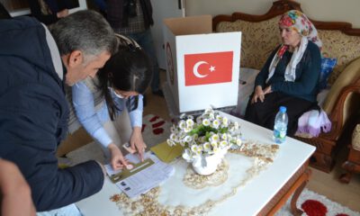 Oylarını Gezici Sandıkta Kullandılar