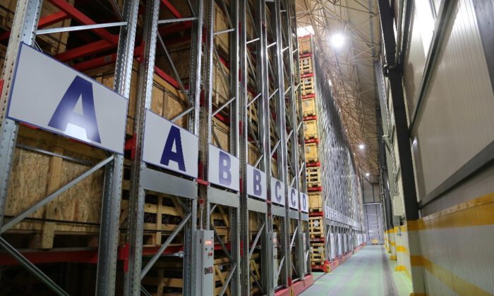Türkiye’nin En Büyük Mobil Deposunda ÜÇGE İmzası