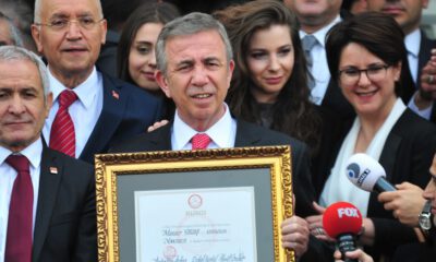 Mansur Yavaş mazbatasını aldı