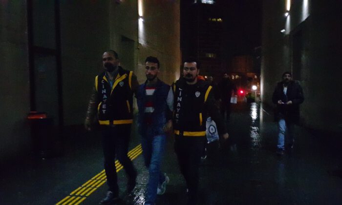 Karısını Ve Kayınvalidesini Altın İçip Öldürüp Kaçan Katil Koca Tutuklandı
