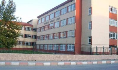 Gemlik’te Meslek Lisesi Yıkılıyor…